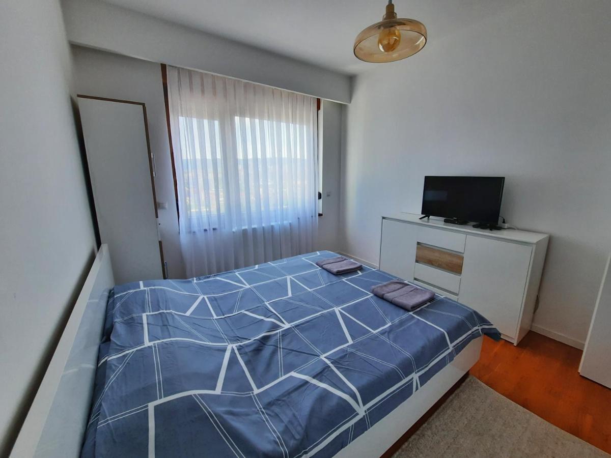 Luxury Sky View Apartment Pristina Esterno foto