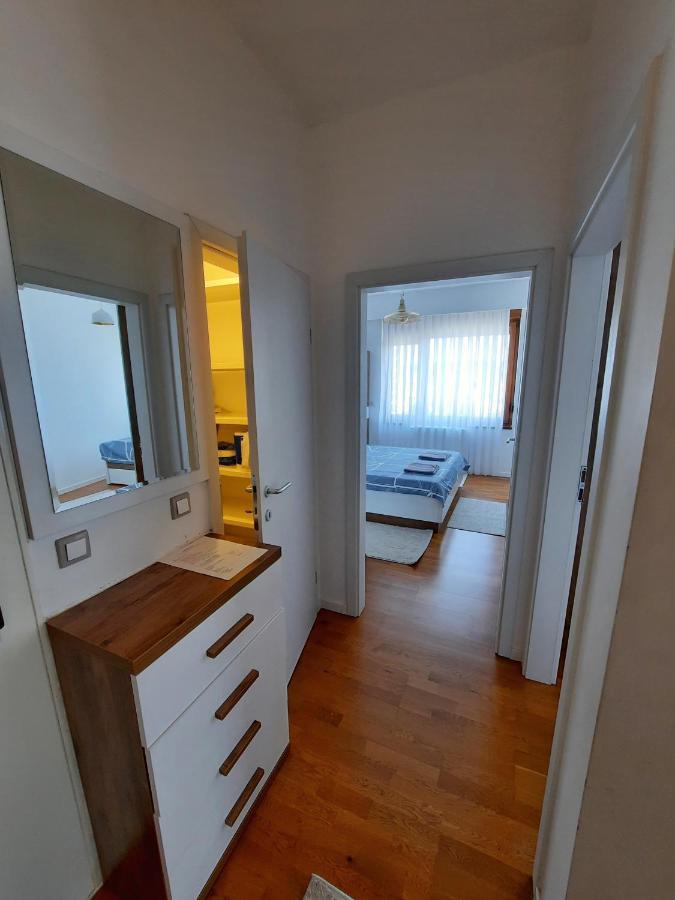 Luxury Sky View Apartment Pristina Esterno foto